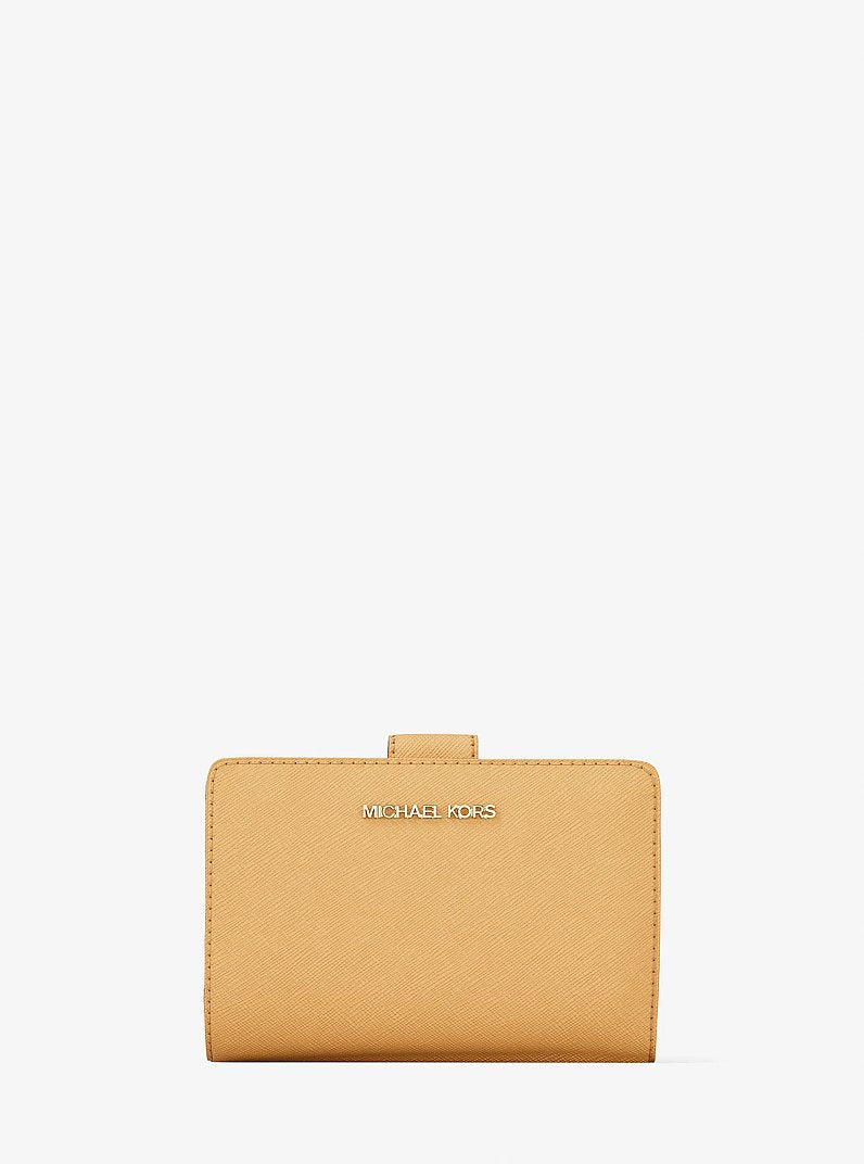 Carteira Michael Kors Medium Crossgrain Leather Wallet, Couro Crossgrain, cor Honeywheat (Dourado Acastanhado), vista frontal | Original Exports