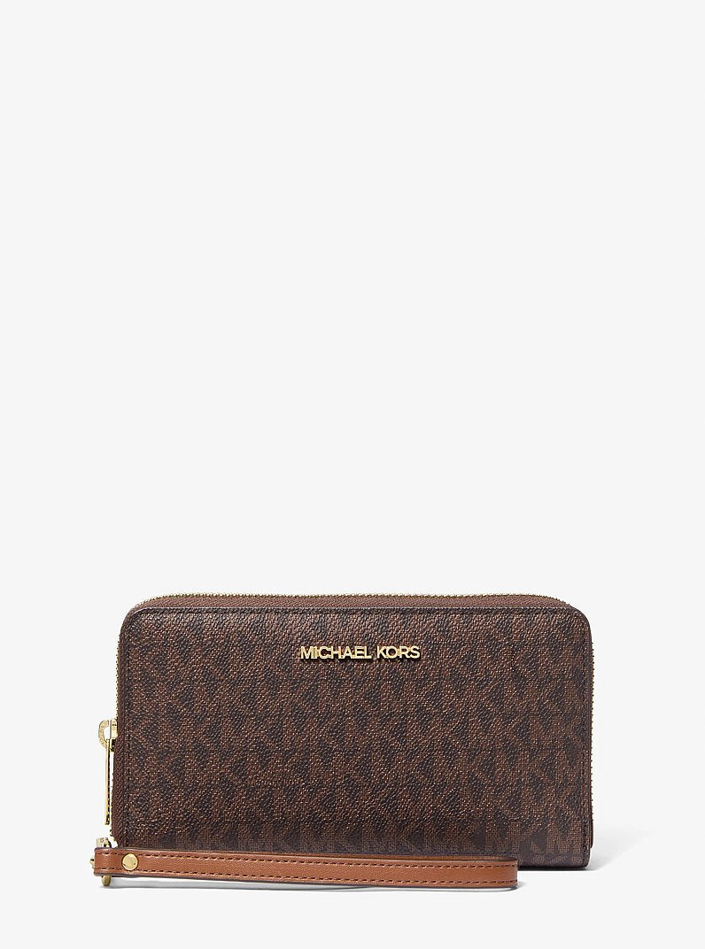 Carteira de Pulso para Celular Michael Kors Jet Set Signature Logo Smartphone Wristlet, Lona com Logo Signature, cor Marrom, vista frontal | Original Exports