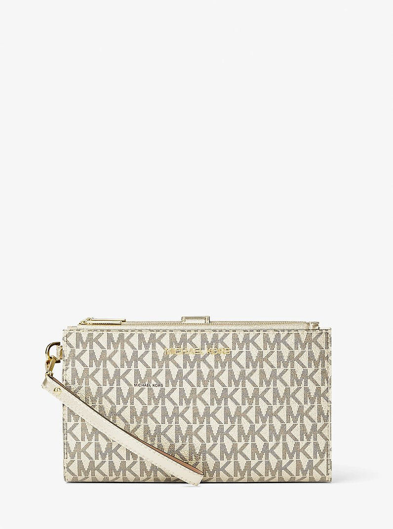 Carteira de Pulso Michael Kors Jet Set Travel Large Signature Logo Wristlet, Lona com Logo Signature, cor Dourado Claro, vista frontal | Original Exports