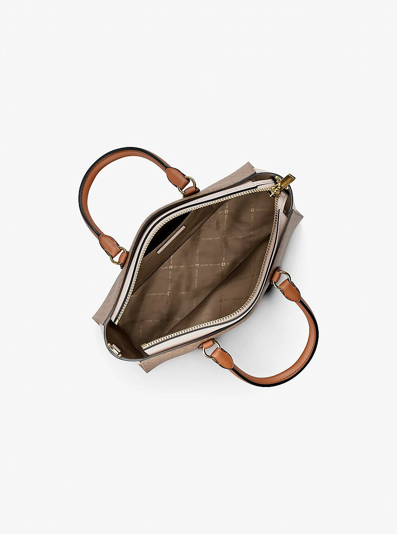 Bolsa Michael Kors Arden Small Color-Block Signature Logo Messenger Bag, Lona com Logo Signature, cor Camel Multicolor, vista lateral | Original Exports