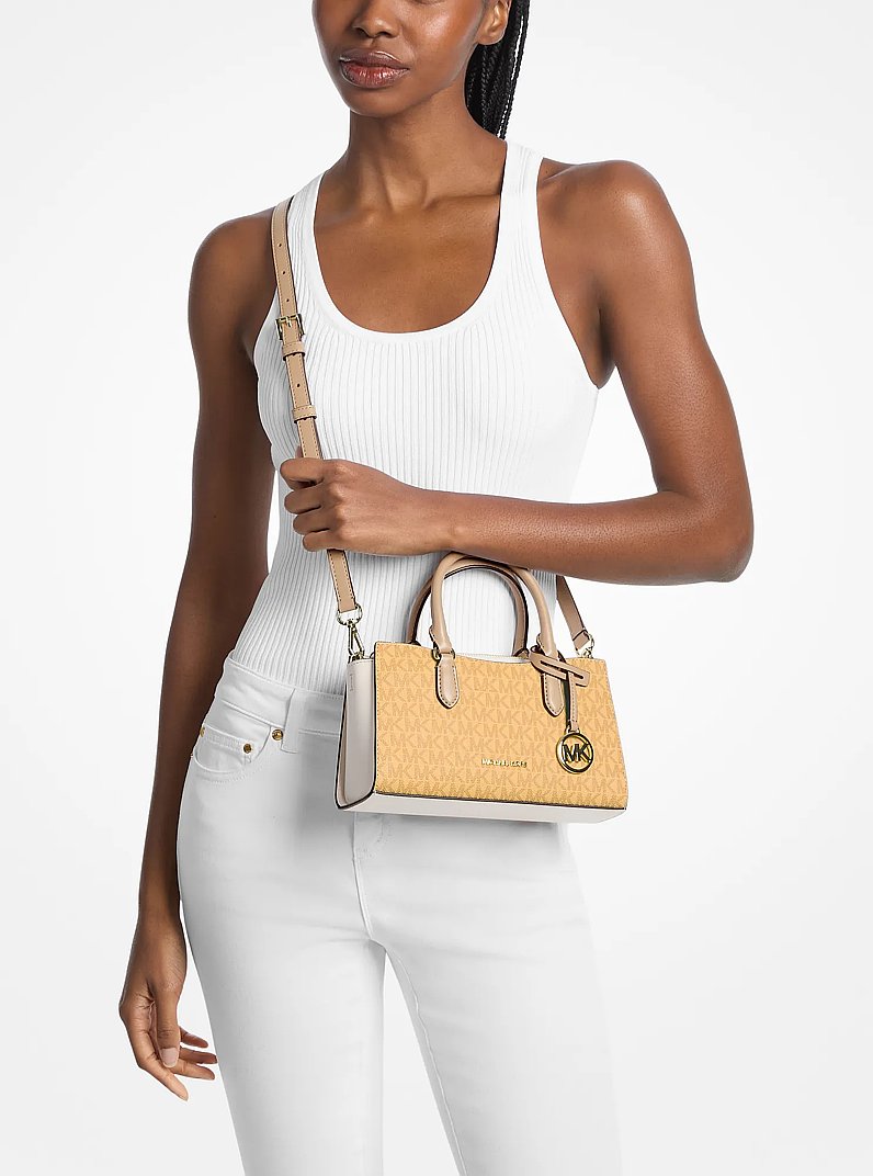 Bolsa Michael Kors Arden Small Color-Block Signature Logo Messenger Bag, Lona com Logo Signature, cor Honeywheat Multicolor, vista interna | Original Exports
