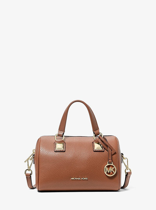 Michael Kors Grayson Small Pebbled Leather Duffel Crossbody Bag en Navy — vista frontal | Original Export