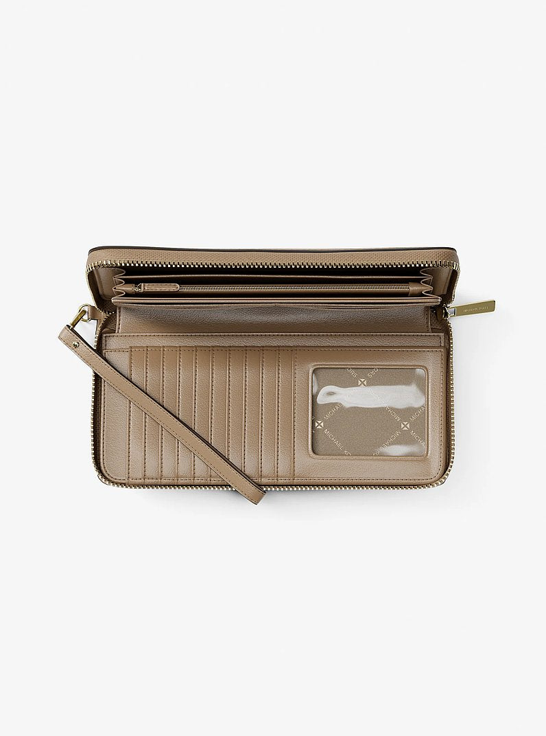 Carteira de Pulso Michael Kors Jet Set Travel Large Pebbled Leather Wristlet, Couro Pebbled, cor Camel, vista lateral | Original Exports