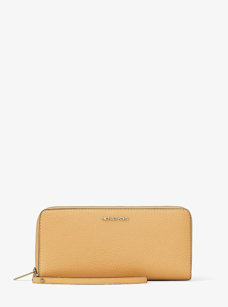 Carteira de Pulso Michael Kors Jet Set Travel Large Pebbled Leather Wristlet, Couro Pebbled, cor Honeywheat (Dourado Acastanhado), vista frontal | Original Exports