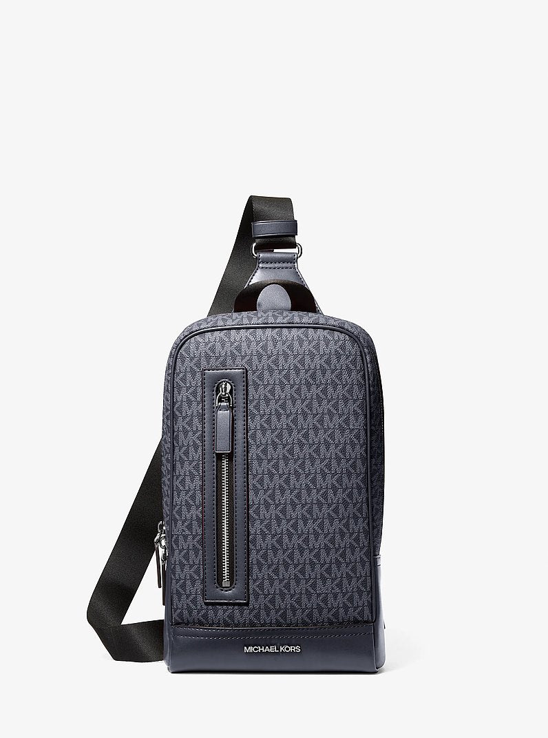 Bolsa Michael Kors Cooper Signature Logo Sling Pack, Lona com Logo Signature, cor Admiral/Azul Claro, vista frontal | Original Exports