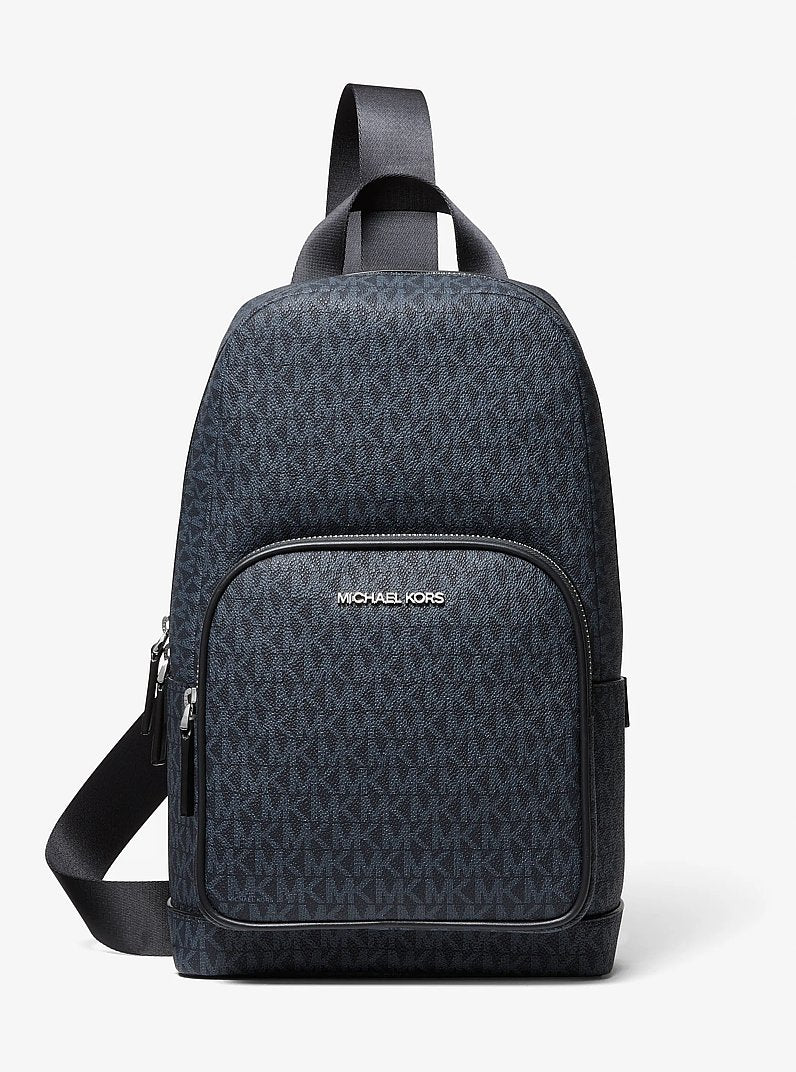 Bolsa Michael Kors Cooper Logo Sling Pack, Lona com Logo Signature, cor Admiral/Azul Claro, vista frontal | Original Exports