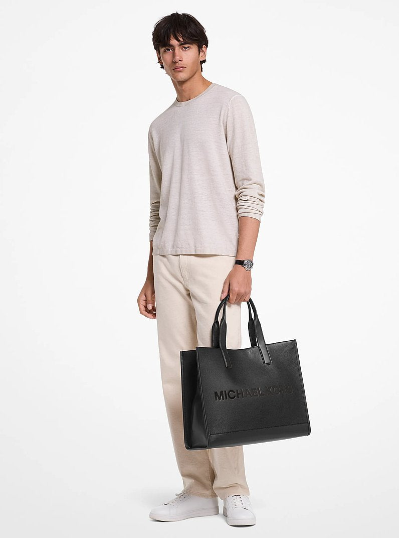 Bolsa Michael Kors Cooper Logo Embossed Pebbled Leather Tote Bag, Couro Pebbled, cor Preto, detalhe do material | Original Exports