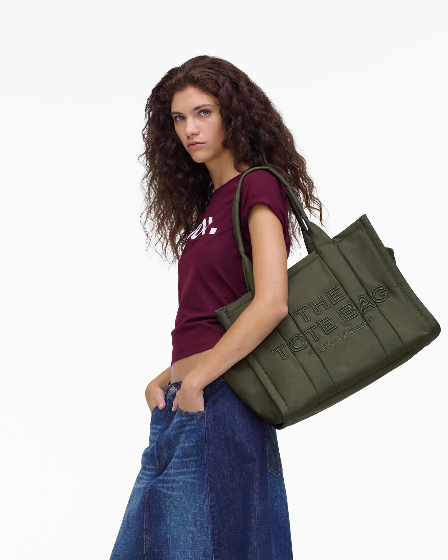 Bolsa Marc Jacobs The Puffy Nylon Large Tote Bag, Nylon acolchoado, cor Verde Militar, vista lateral | Original Exports
