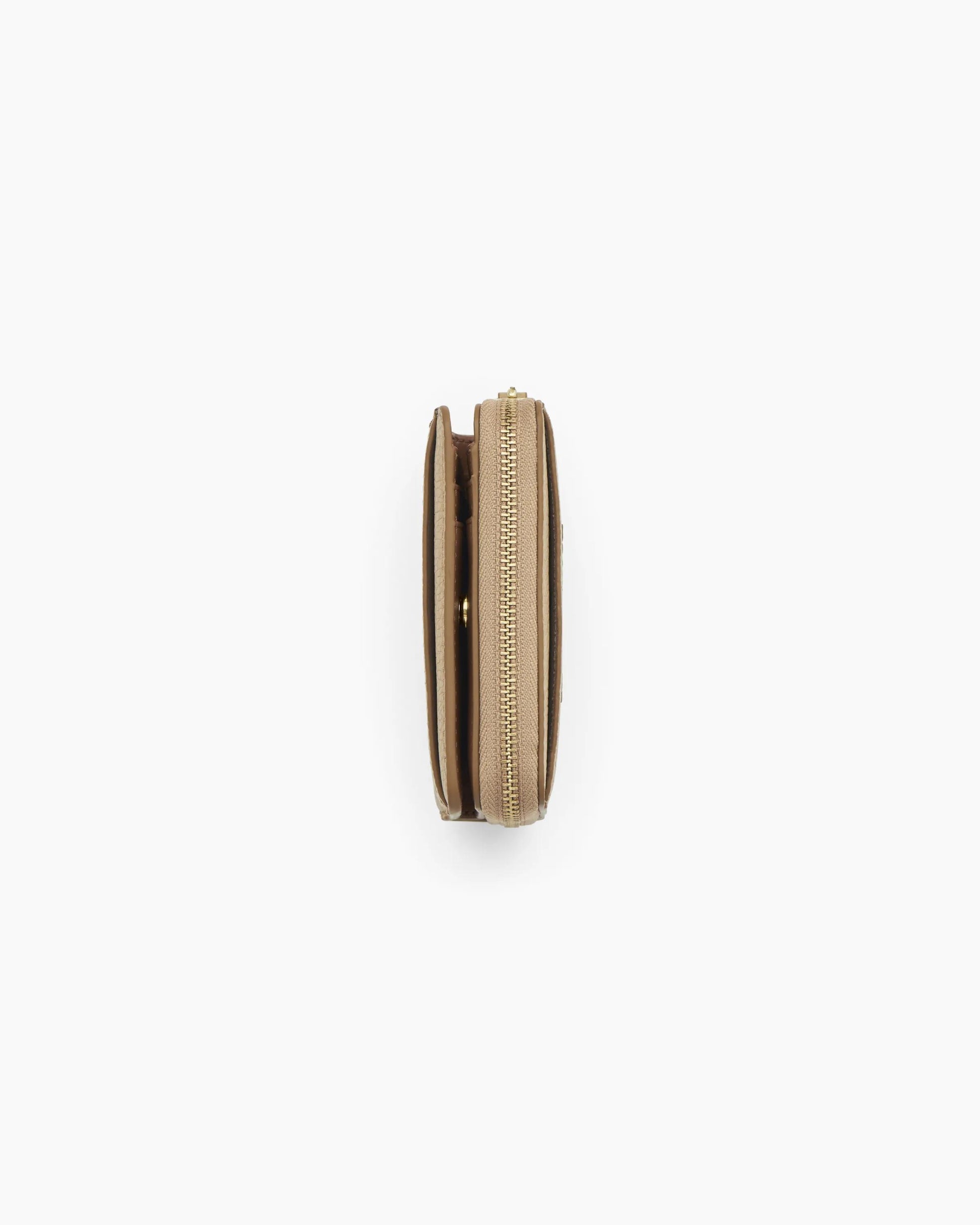 Carteira Marc Jacobs The Leather Mini Compact Wallet, Couro Legítimo, cor Camelo, vista interna | Original Exports