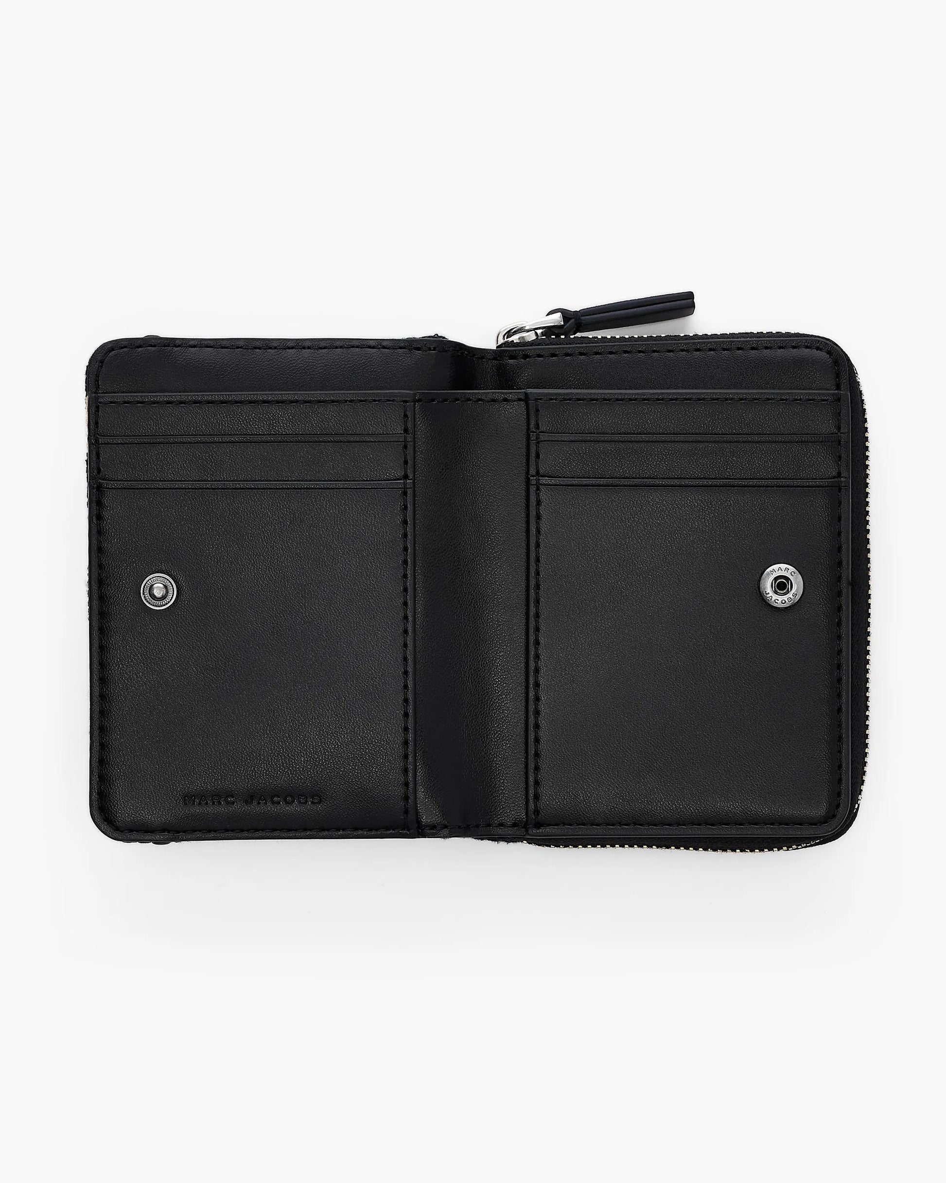 Carteira Marc Jacobs The Stripe Canvas Mini Compact Wallet, Lona Listrada, cor Azul Mar Multicolor, vista lateral | Original Exports