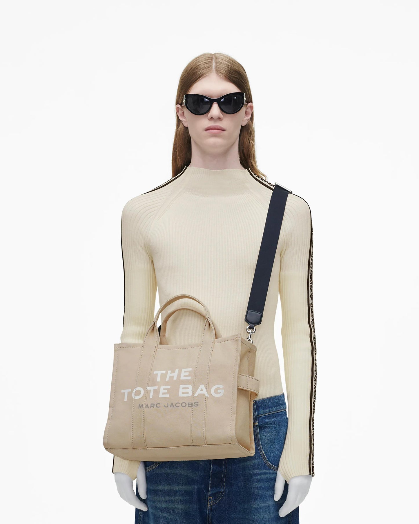 Bolsa Marc Jacobs The Canvas Medium Tote Bag, Lona de Algodão, cor Beige, vista lateral | Original Exports