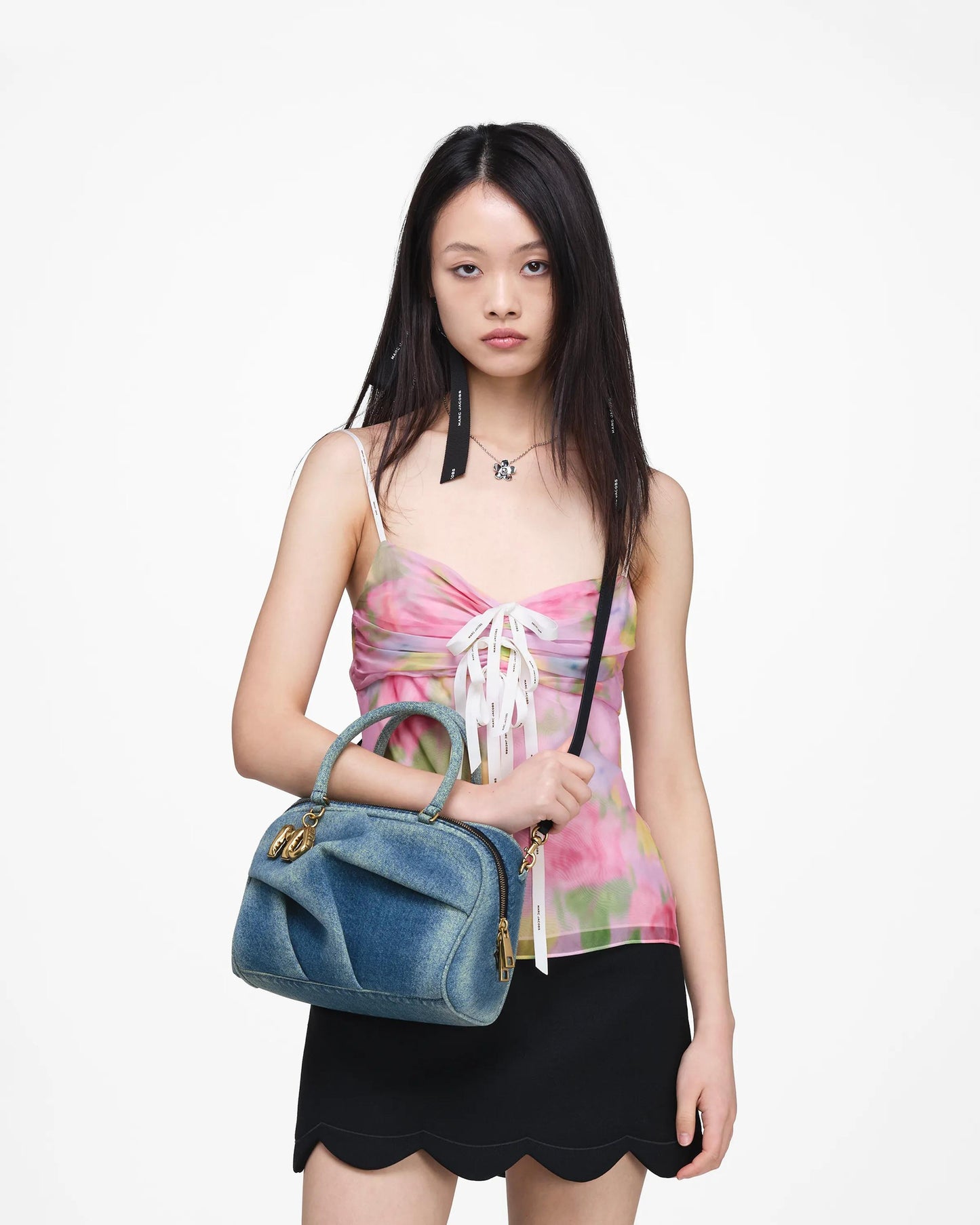 Bolsa Marc Jacobs The Denim Small Wave, Jeans, cor Jeans Médio (Indigo), vista lateral | Original Exports