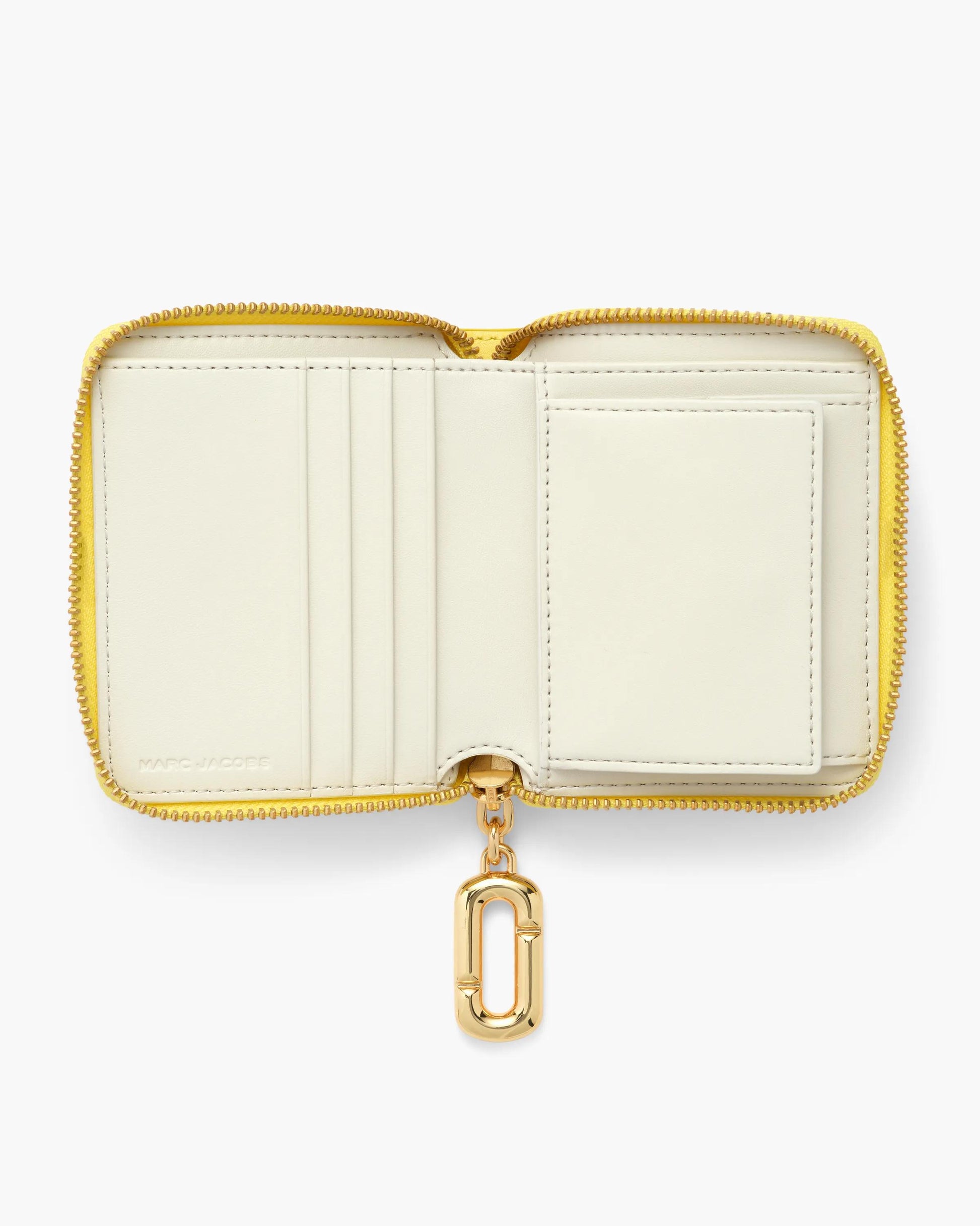 Carteira Marc Jacobs Scene Slim Compact Wallet, Couro Legítimo Liso, cor Amarelo Cítrico, vista lateral | Original Exports