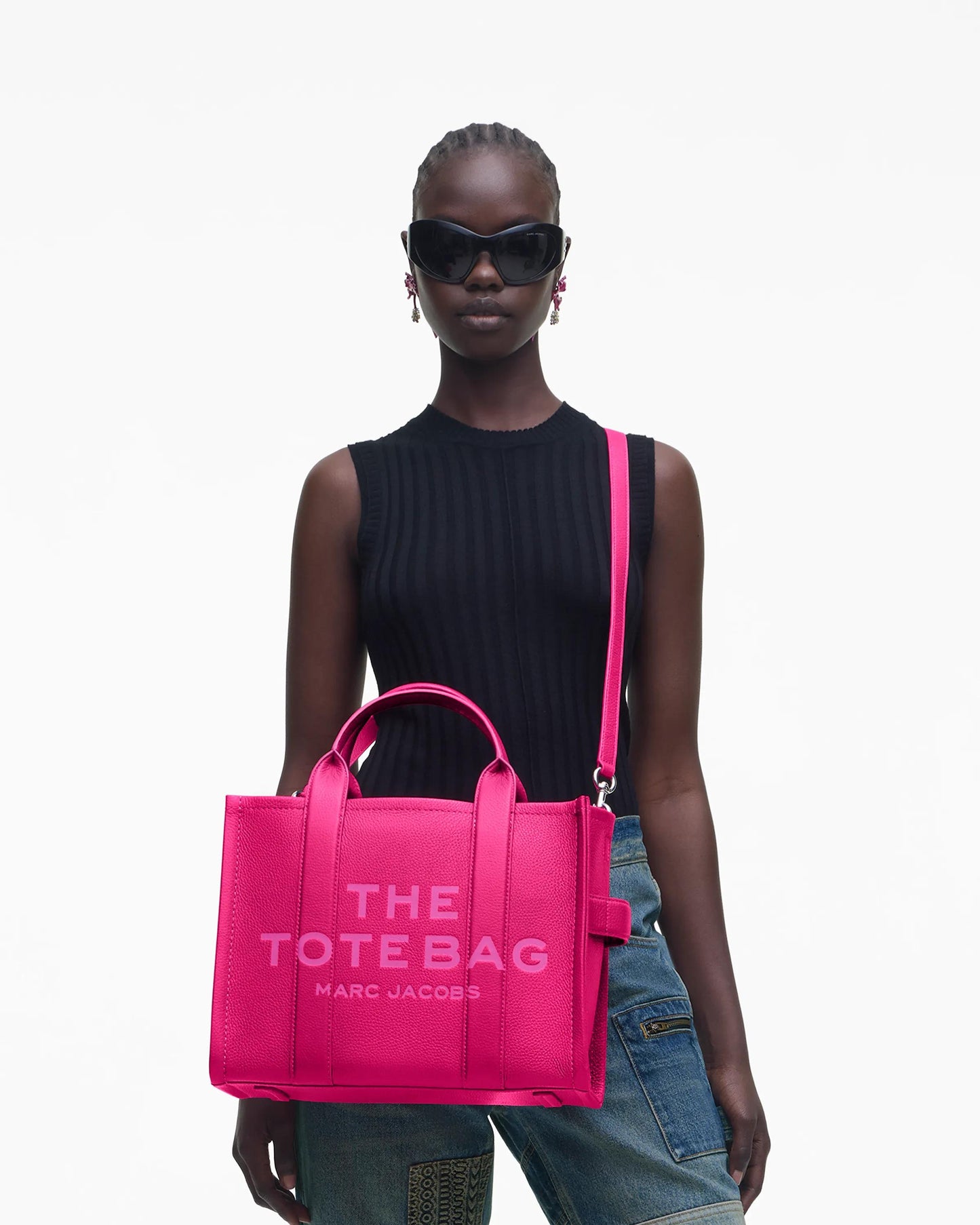 Bolsa Marc Jacobs The Leather Medium Tote Bag, Couro Legítimo, cor Pink, vista lateral | Original Exports
