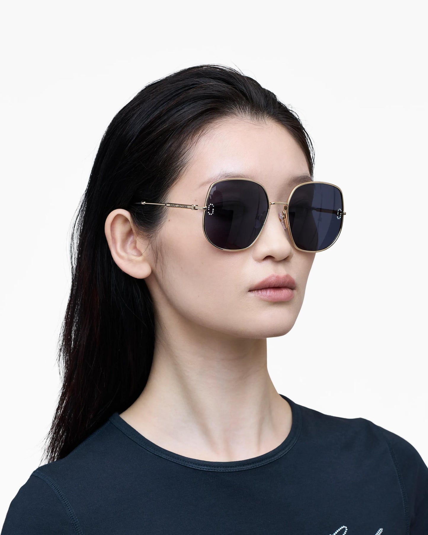 Óculos de Sol Marc Jacobs The Pave J Marc Sunglasses, Metal, cor Dourado, vista lateral | Original Exports
