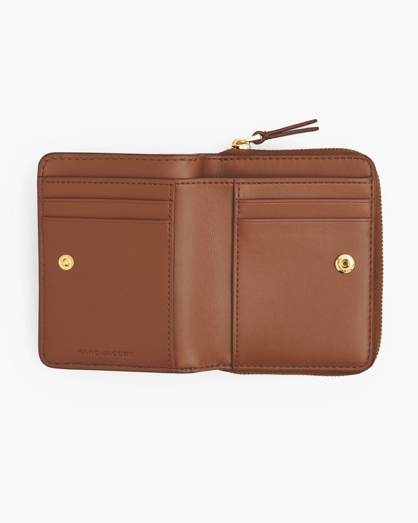 Carteira Marc Jacobs The Leather Mini Compact Wallet, Couro Legítimo, cor Óleo de Argan, vista lateral | Original Exports