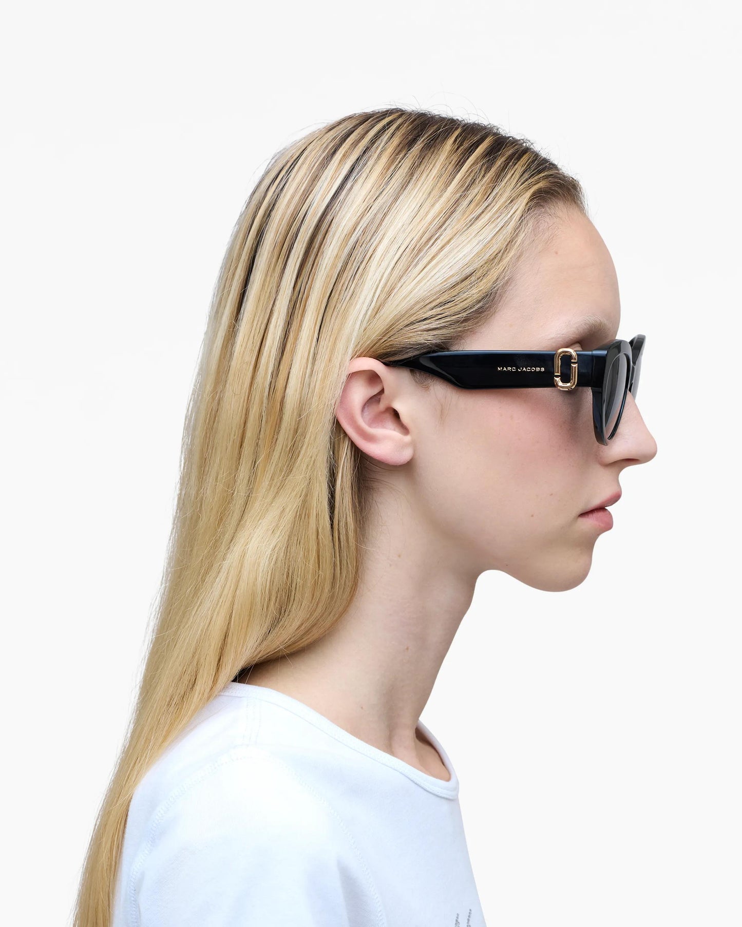 Óculos de Sol Marc Jacobs The J Marc Cat Eye Sunglasses, Acetato, cor Preto, detalhe da armação | Original Exports