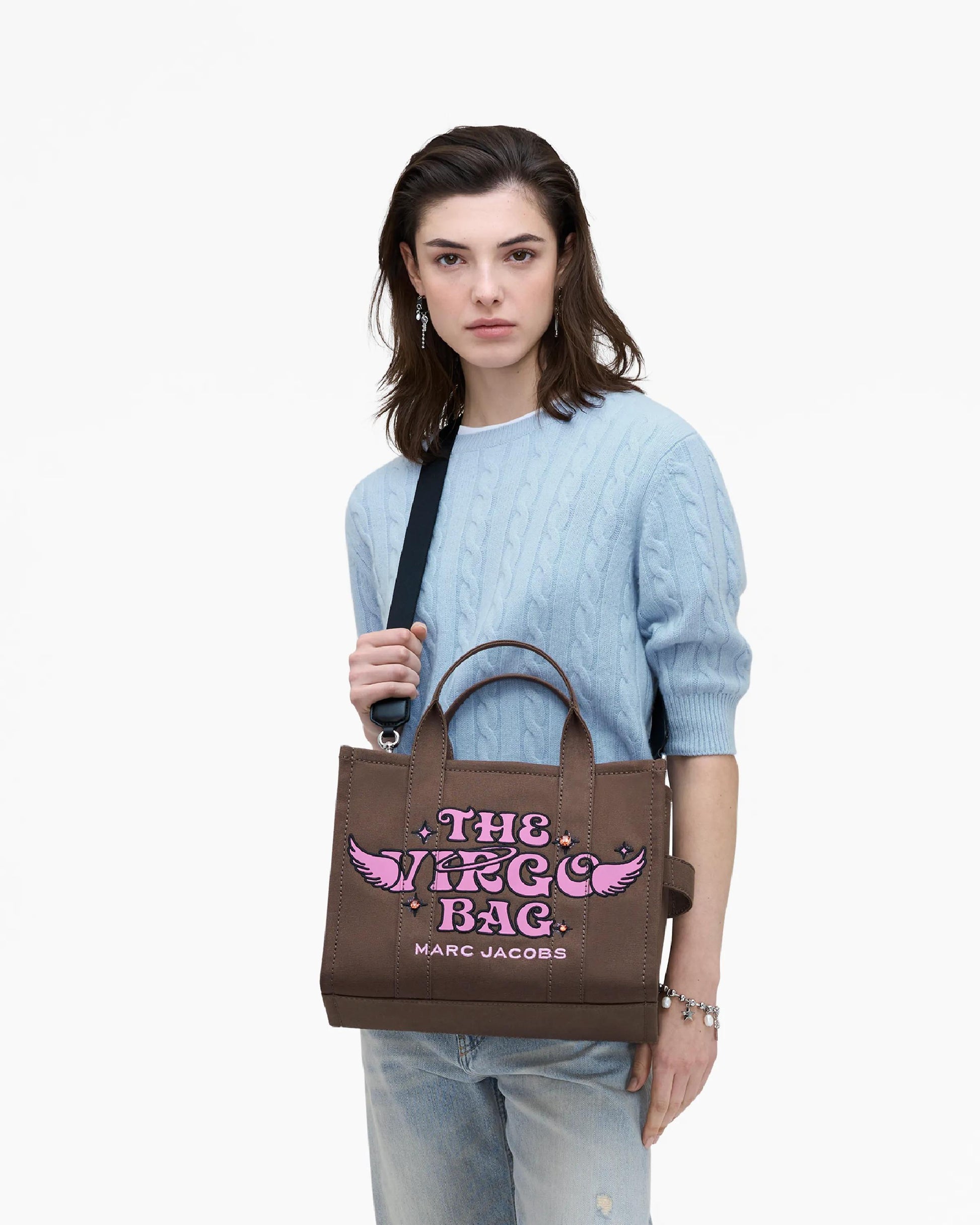Bolsa Marc Jacobs The Zodiac Tote Bag, Lona de Algodão, cor Virgem, vista lateral | Original Exports