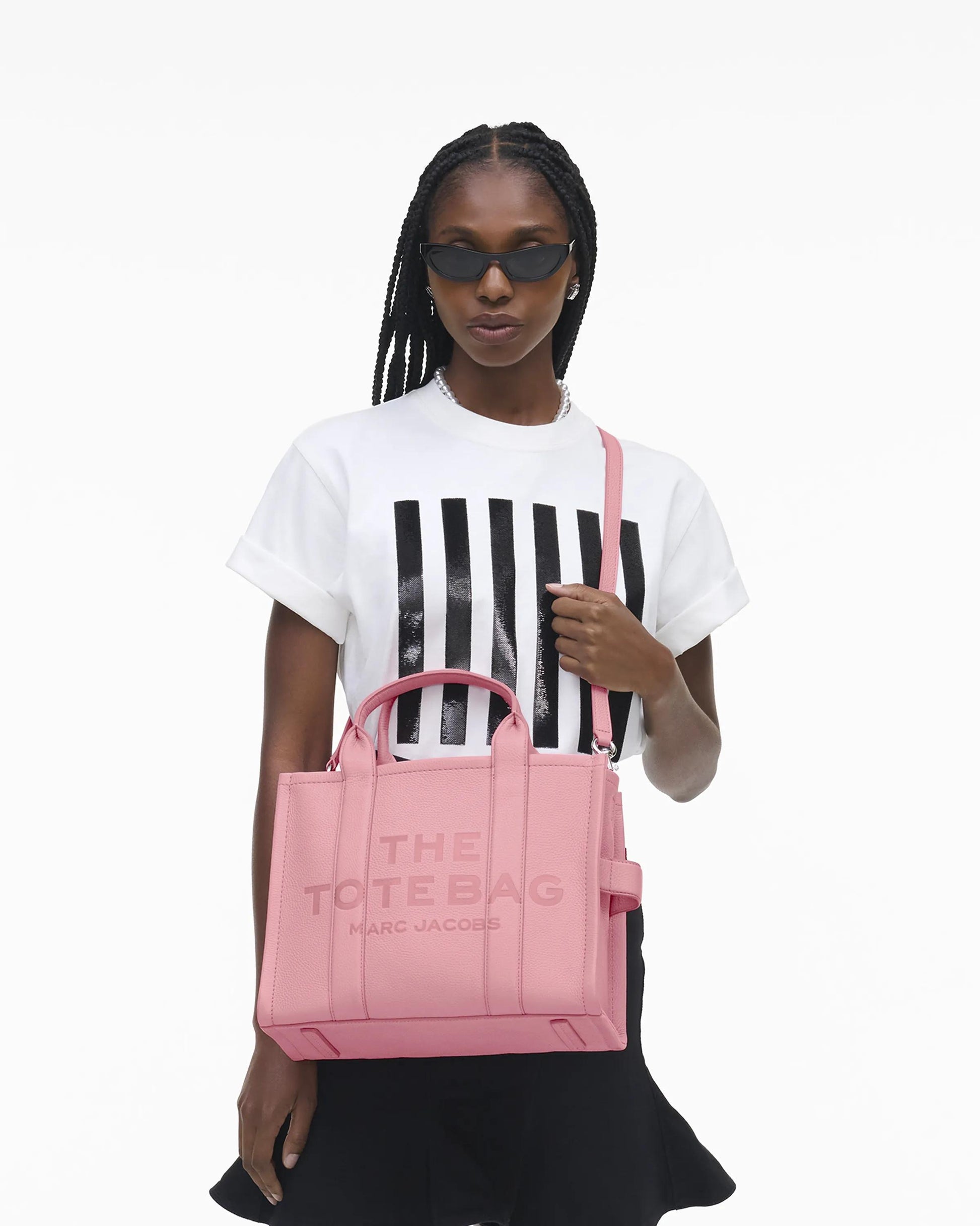 Bolsa Marc Jacobs The Leather Medium Tote Bag, Couro Legítimo, cor Rosa Fita, vista lateral | Original Exports