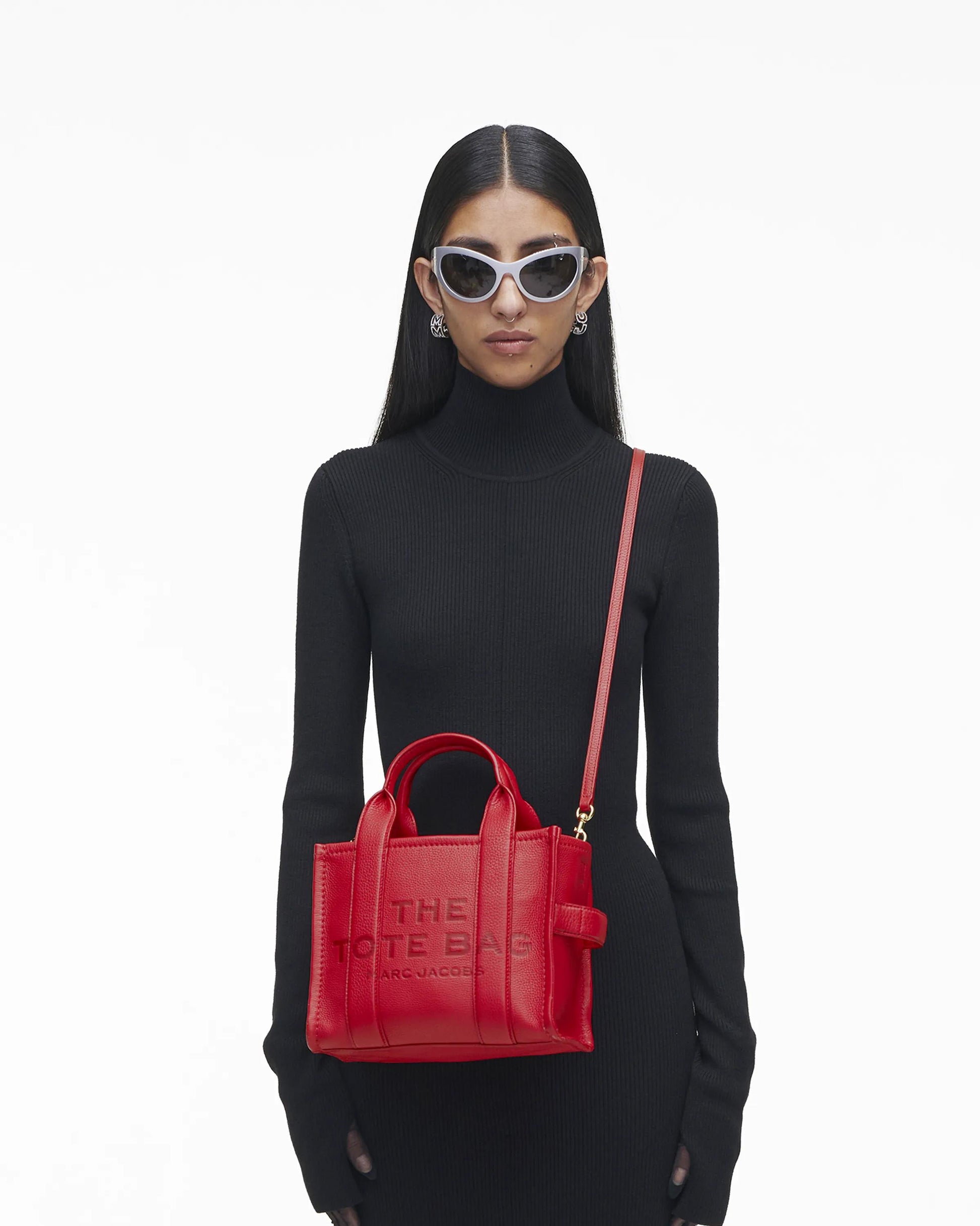 Bolsa Marc Jacobs The Leather Small Tote Bag, Couro Legítimo, cor Vermelho Intenso, vista lateral | Original Exports